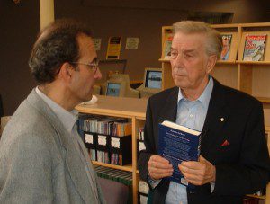 Barris with Lloyd Robertson at Centennial College in 2006. Toronto Observer photo.